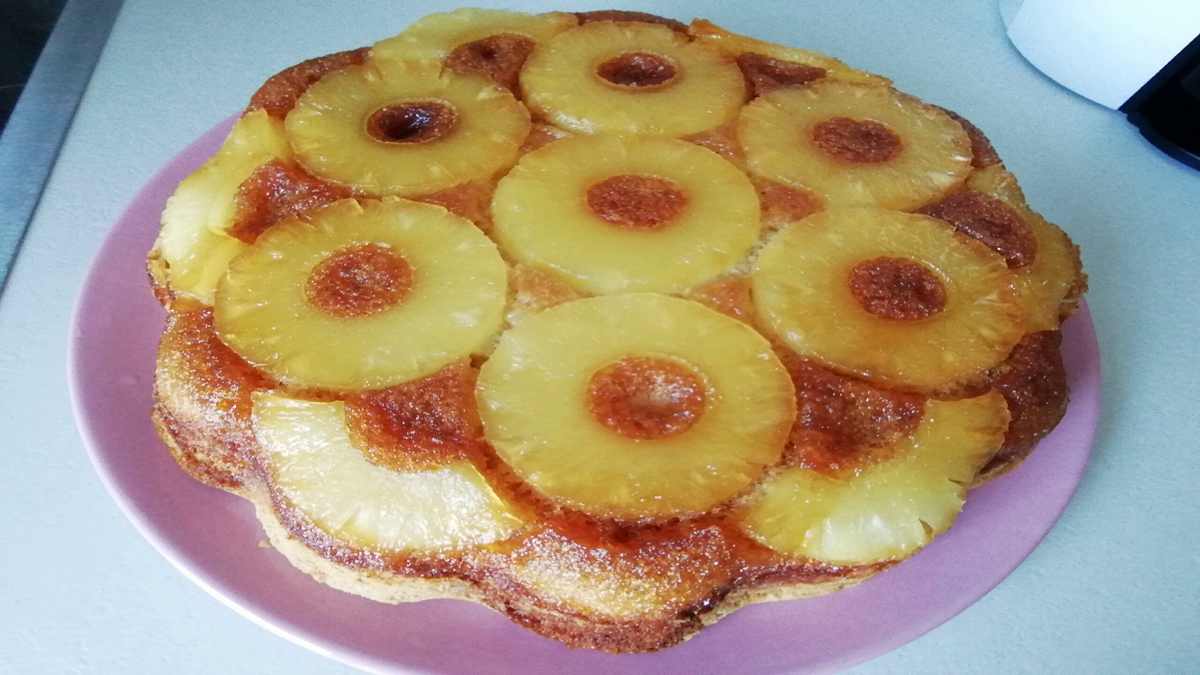 Gâteau caramélisé à l'ananas